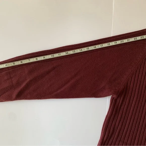 Vintage 80s Blue Ink Maroon Ribbed V-Neck Sweater - Picture 11 of 12